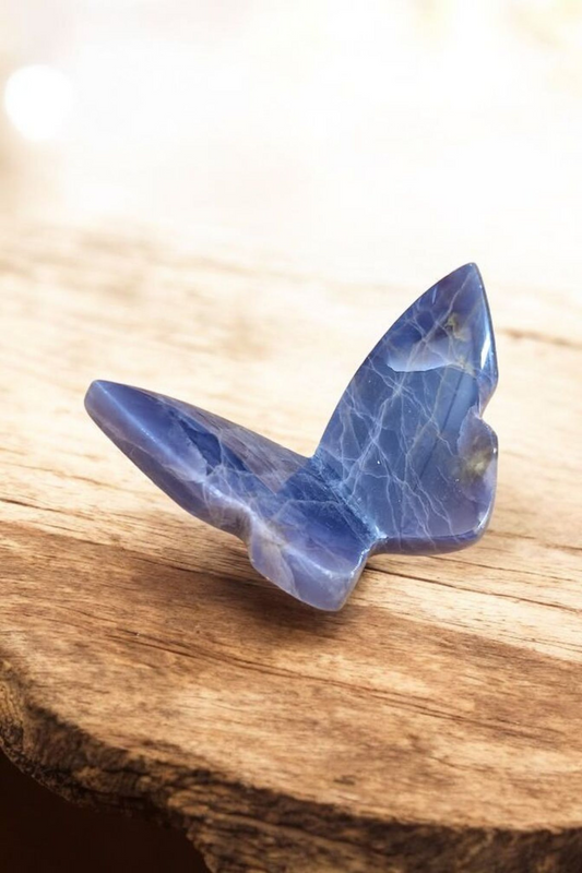 Papillon en Calcédoine violette