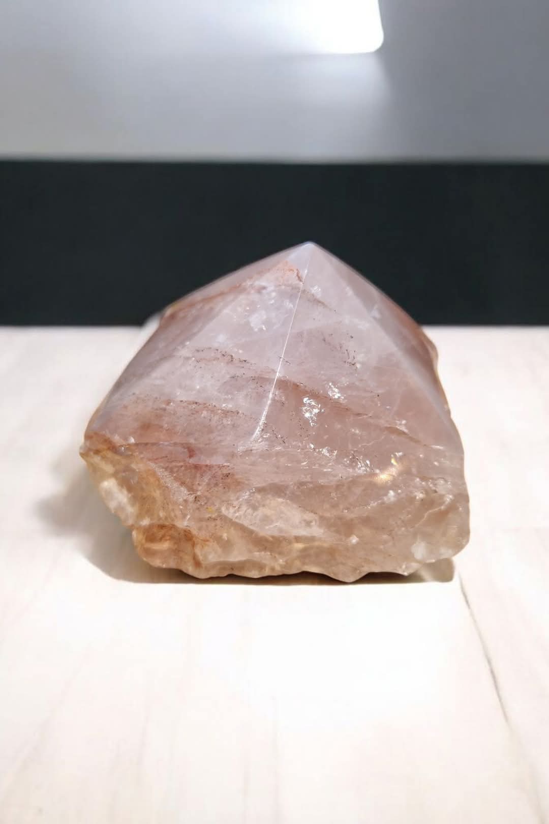 Pointe Quartz Hématoïde semi polie