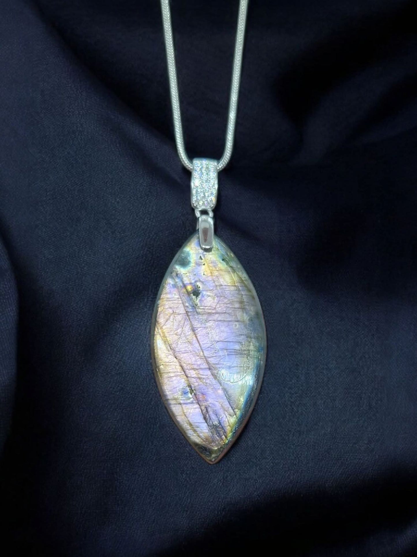 Pendentif Labradorite violette