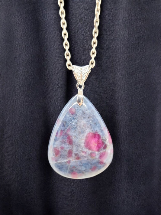 Pendentif Rubis Cyanite