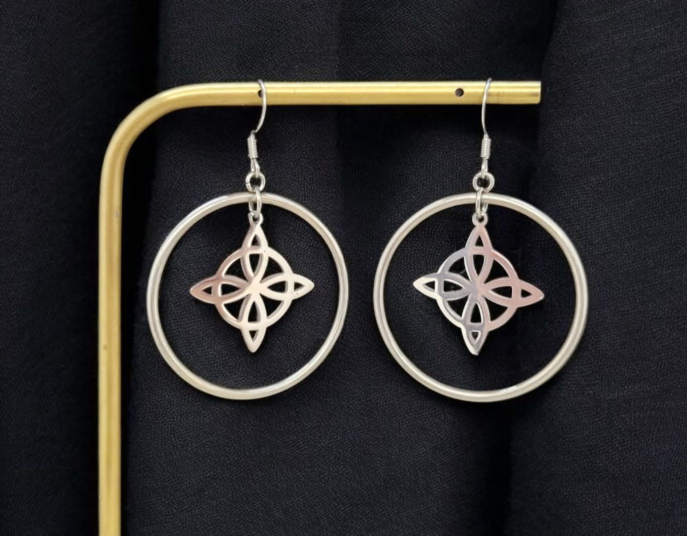 Boucles d'oreilles Nœud de sorcière