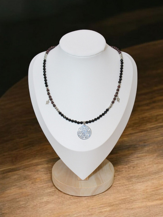 Collier roue d'Hécate Grenat Tourmaline