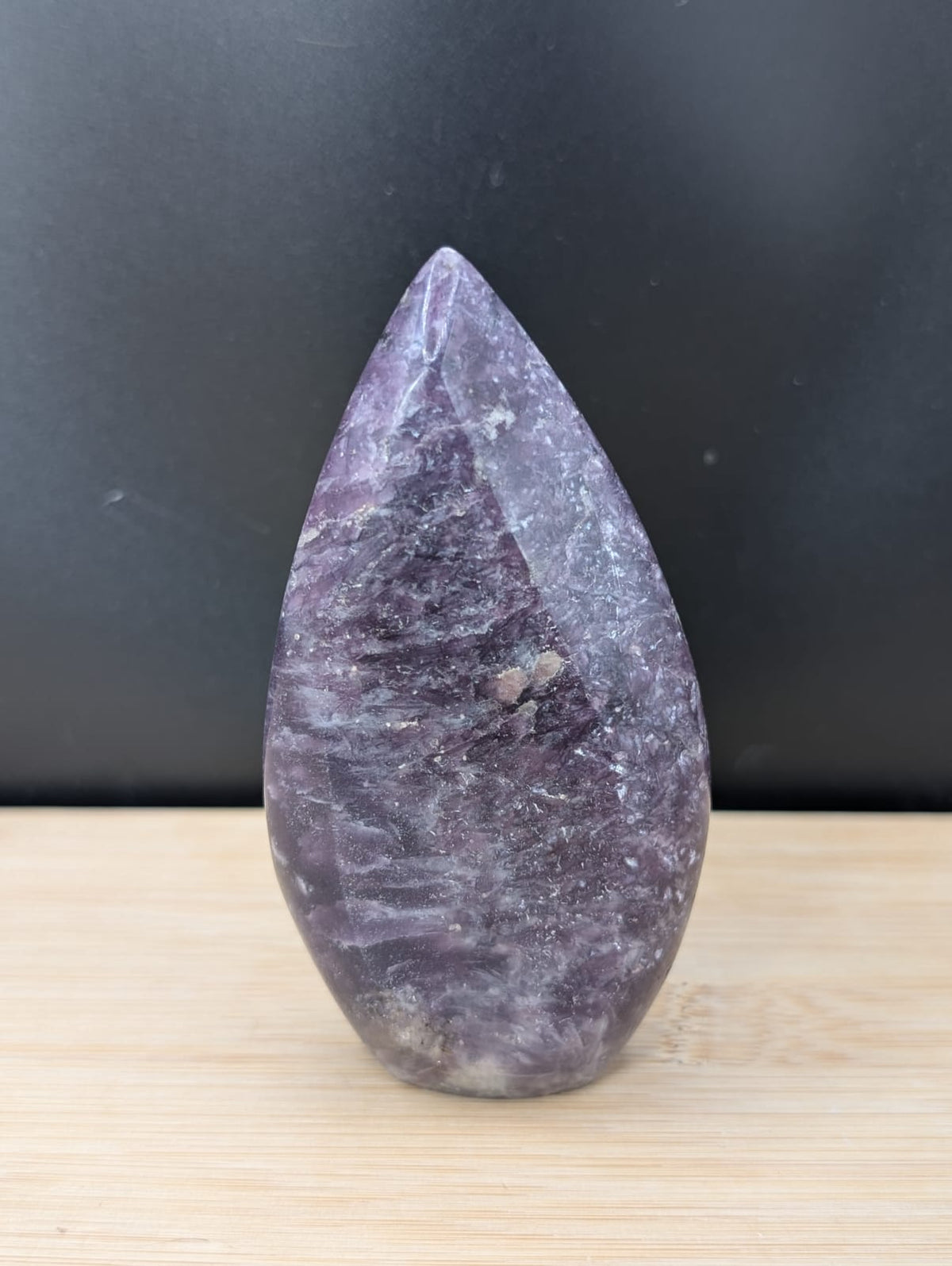 Forme libre Lépidolite
