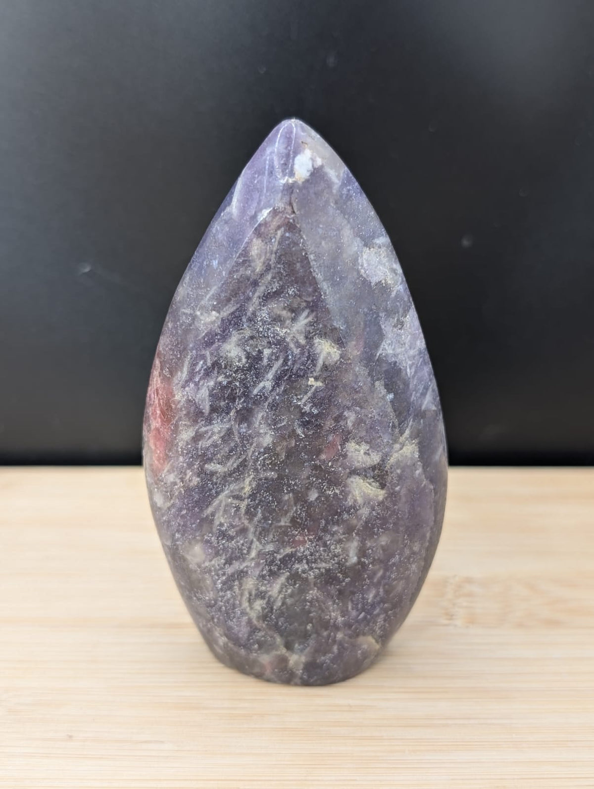 Forme libre Lépidolite