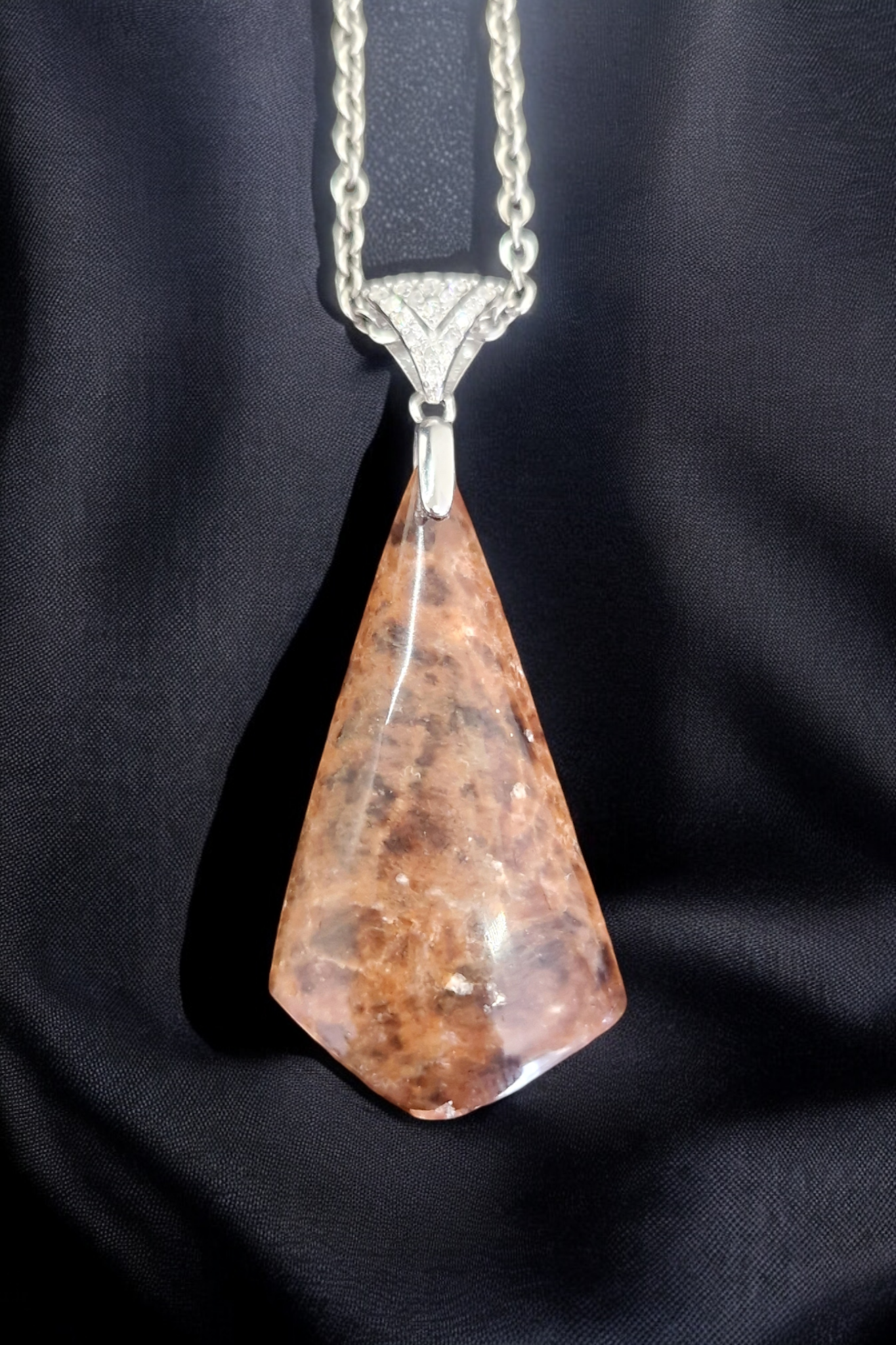 Pendentif Obsidienne larme d'apache